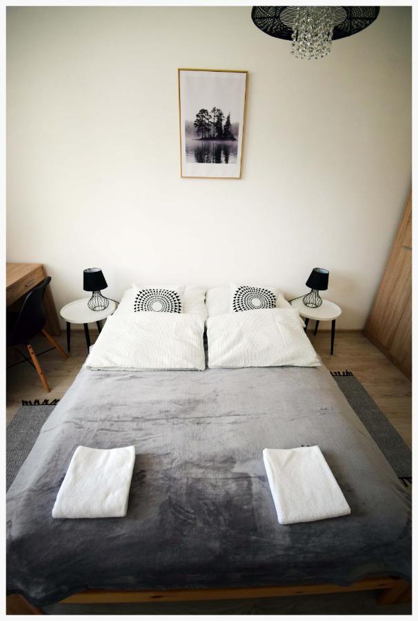 Color 24 Apartament II スタロバ・ボラ エクステリア 写真