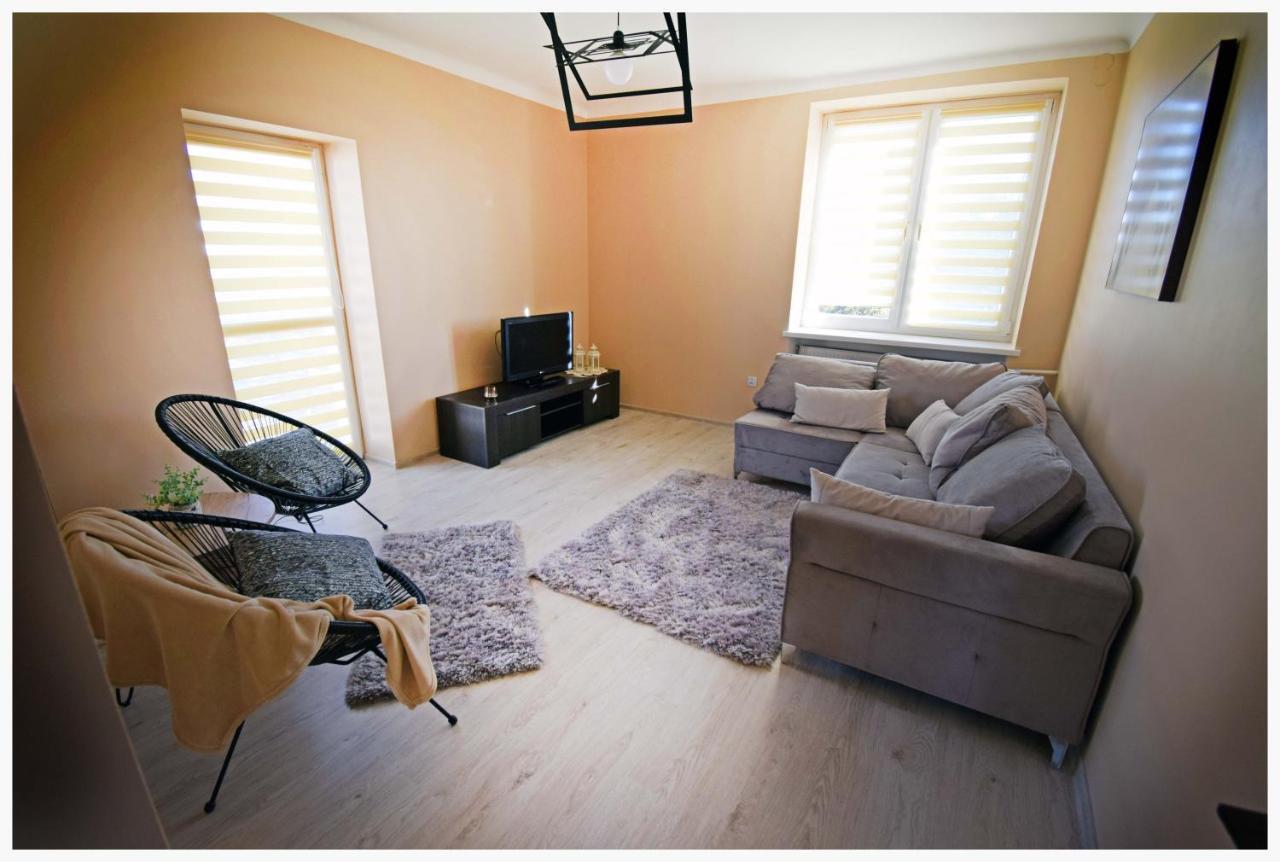 Color 24 Apartament II スタロバ・ボラ エクステリア 写真